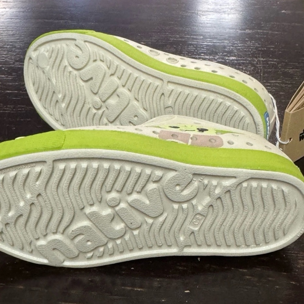 Native Kids Sneakers - Lime Green and Cream - Picture 4 of 5